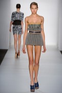 l-nascimento-desfile-fashion-rio-2011-10-32
