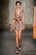 teca-desfile-fashion-rio-2011-10-16