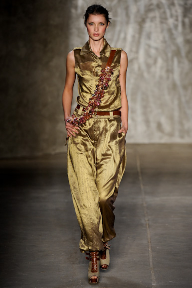 teca-desfile-fashion-rio-2011-10-18