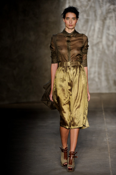 teca-desfile-fashion-rio-2011-10-20