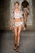 teca-desfile-fashion-rio-2011-10-33