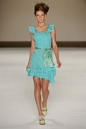 isabela-capeto-desfile-fashion-rio-2011-10-13