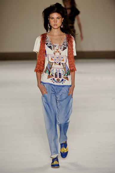 isabela-capeto-desfile-fashion-rio-2011-10-32