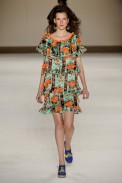 isabela-capeto-desfile-fashion-rio-2011-10-35