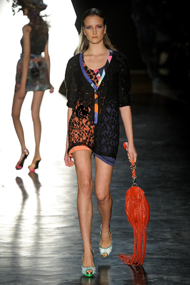 erika-ikezili-desfile-spfw-2011-14
