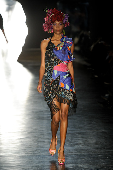erika-ikezili-desfile-spfw-2011-15