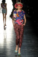 erika-ikezili-desfile-spfw-2011-17