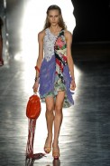 erika-ikezili-desfile-spfw-2011-24