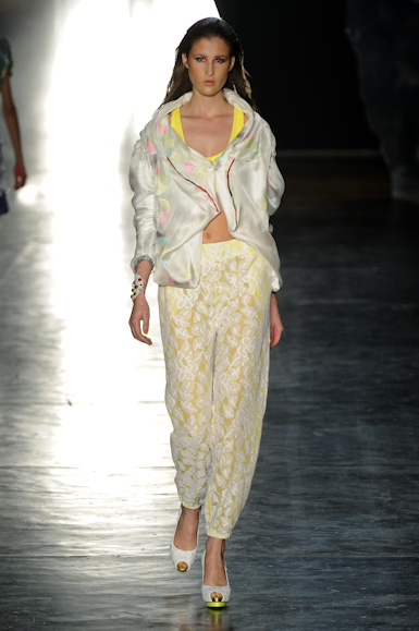 erika-ikezili-desfile-spfw-2011-28
