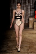 rosa-cha-desfile-spfw-2011-17