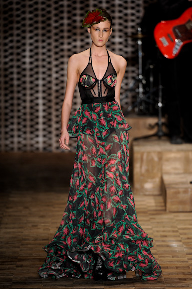 rosa-cha-desfile-spfw-2011-29