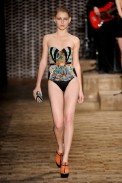 rosa-cha-desfile-spfw-2011-38