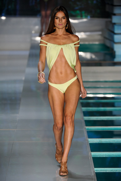 agua-de-coco-desfile-spfw-2011-33