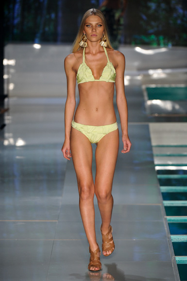 agua-de-coco-desfile-spfw-2011-35