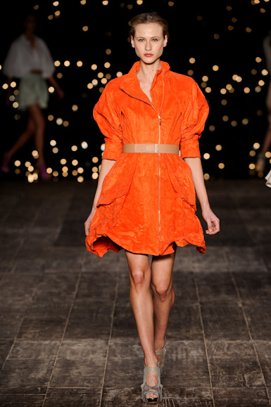 cori-desfile-spfw-2011-12