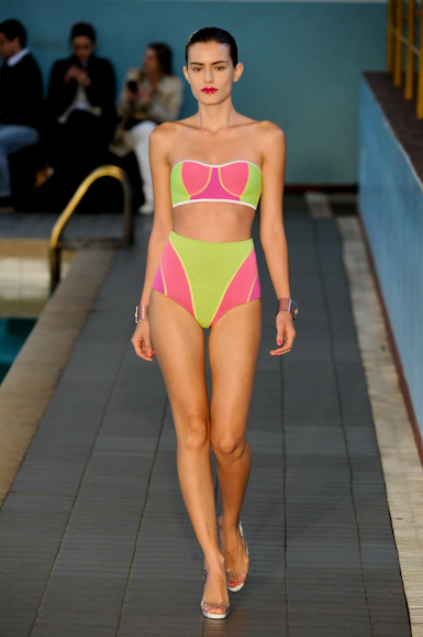 neon-desfile-spfw-2011-39