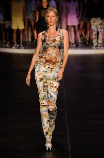 colcci-desfile-spfw-2011-10
