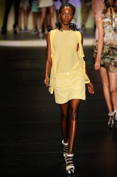 colcci-desfile-spfw-2011-30