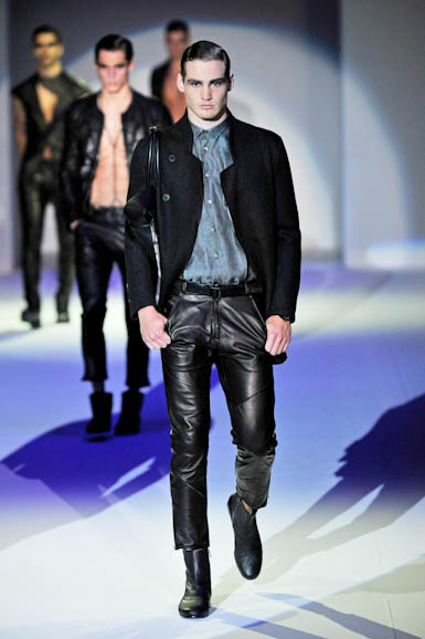 emp_m_ss11_003