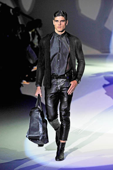 emp_m_ss11_004