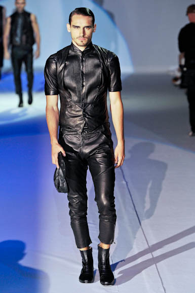 emp_m_ss11_014