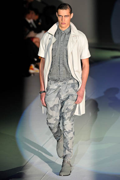 emp_m_ss11_143