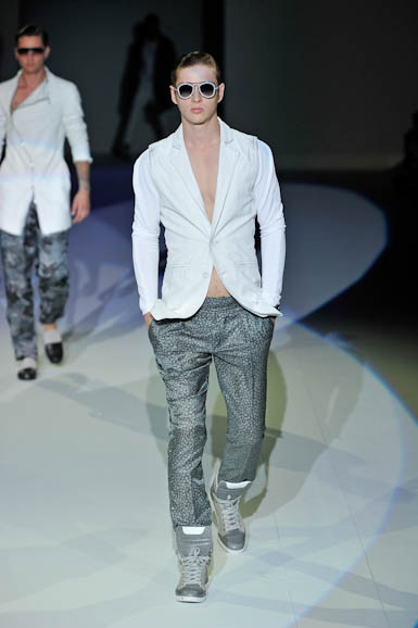 emp_m_ss11_218