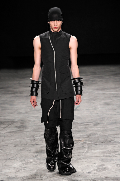 ows_m_ss11_074