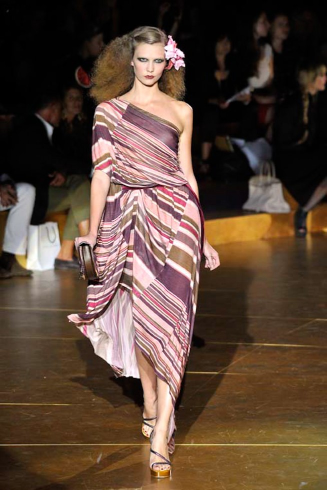 desfile-marcjacobs-nyspring2011rtw-145