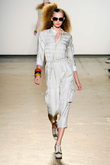 desfile-marcbymarcjacobs-nyspring2011rtw-156