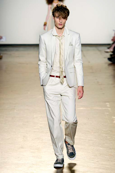 desfile-marcbymarcjacobs-nyspring2011rtw-158