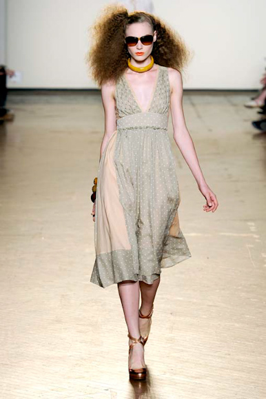 desfile-marcbymarcjacobs-nyspring2011rtw-159