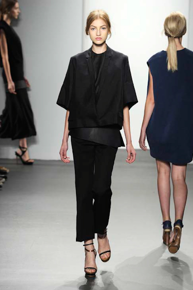 Ready_to_Wear_Spring_Summer_2011_CALVIN_KLEIN_
NEW_YORK_September_2010
