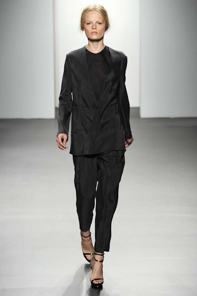Ready_to_Wear_Spring_Summer_2011_CALVIN_KLEIN_
NEW_YORK_September_2010
