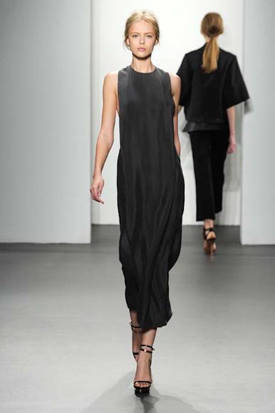 Ready_to_Wear_Spring_Summer_2011_CALVIN_KLEIN_
NEW_YORK_September_2010