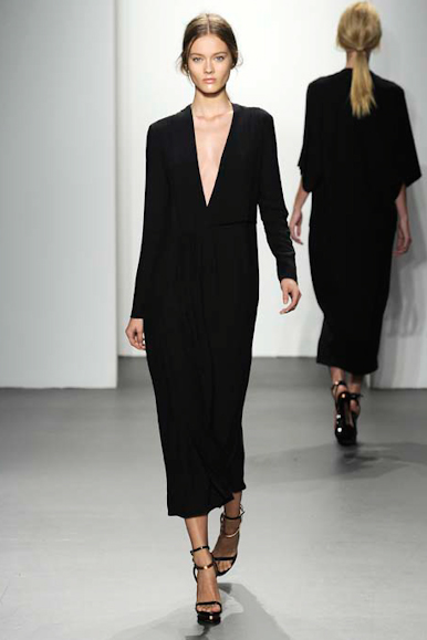 Ready_to_Wear_Spring_Summer_2011_CALVIN_KLEIN_
NEW_YORK_September_2010