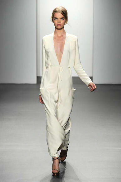 Ready_to_Wear_Spring_Summer_2011_CALVIN_KLEIN_
NEW_YORK_September_2010