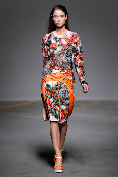 desfile-ckane-londresverao2011rtw-128