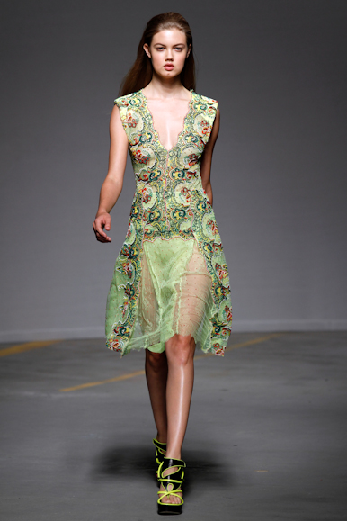 desfile-ckane-londresverao2011rtw-132