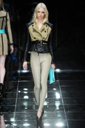desfile-burberry-londresverao2011rtw-104