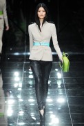 desfile-burberry-londresverao2011rtw-115
