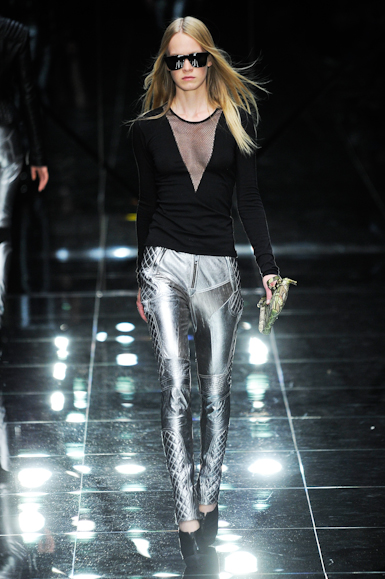 desfile-burberry-londresverao2011rtw-127