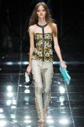 desfile-burberry-londresverao2011rtw-137
