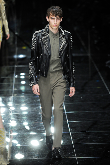 desfile-burberry-londresverao2011rtw-141