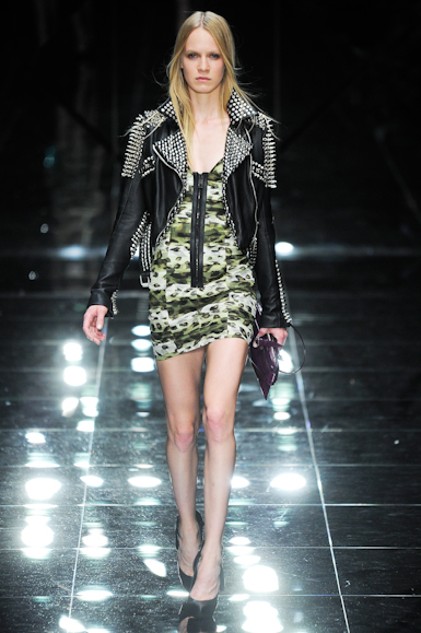 desfile-burberry-londresverao2011rtw-143