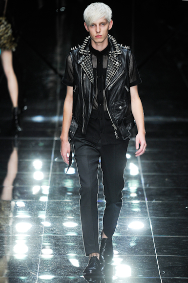 desfile-burberry-londresverao2011rtw-144