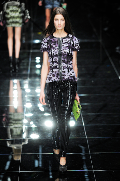 desfile-burberry-londresverao2011rtw-145