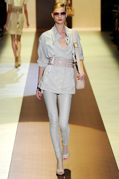 desfile-gucci-milaoverao2011rtw-110