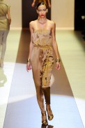 desfile-gucci-milaoverao2011rtw-114