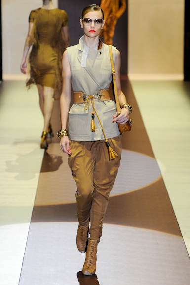 desfile-gucci-milaoverao2011rtw-115